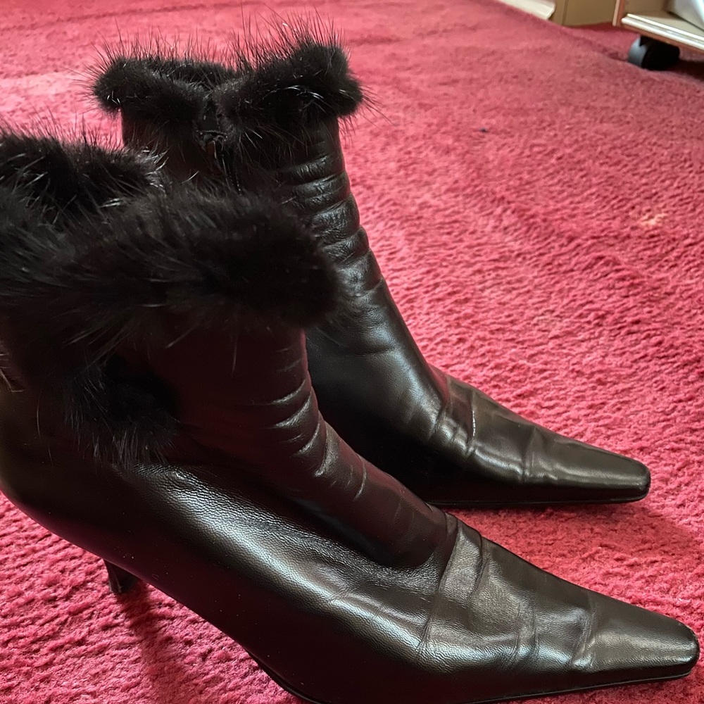 Black Boots with Faux Fur